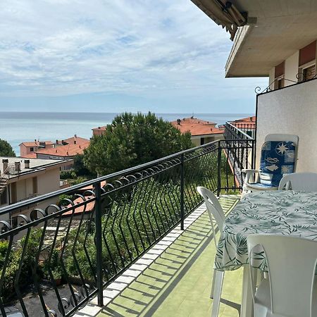 Appartamento Angela Riva Ligure Exteriör bild