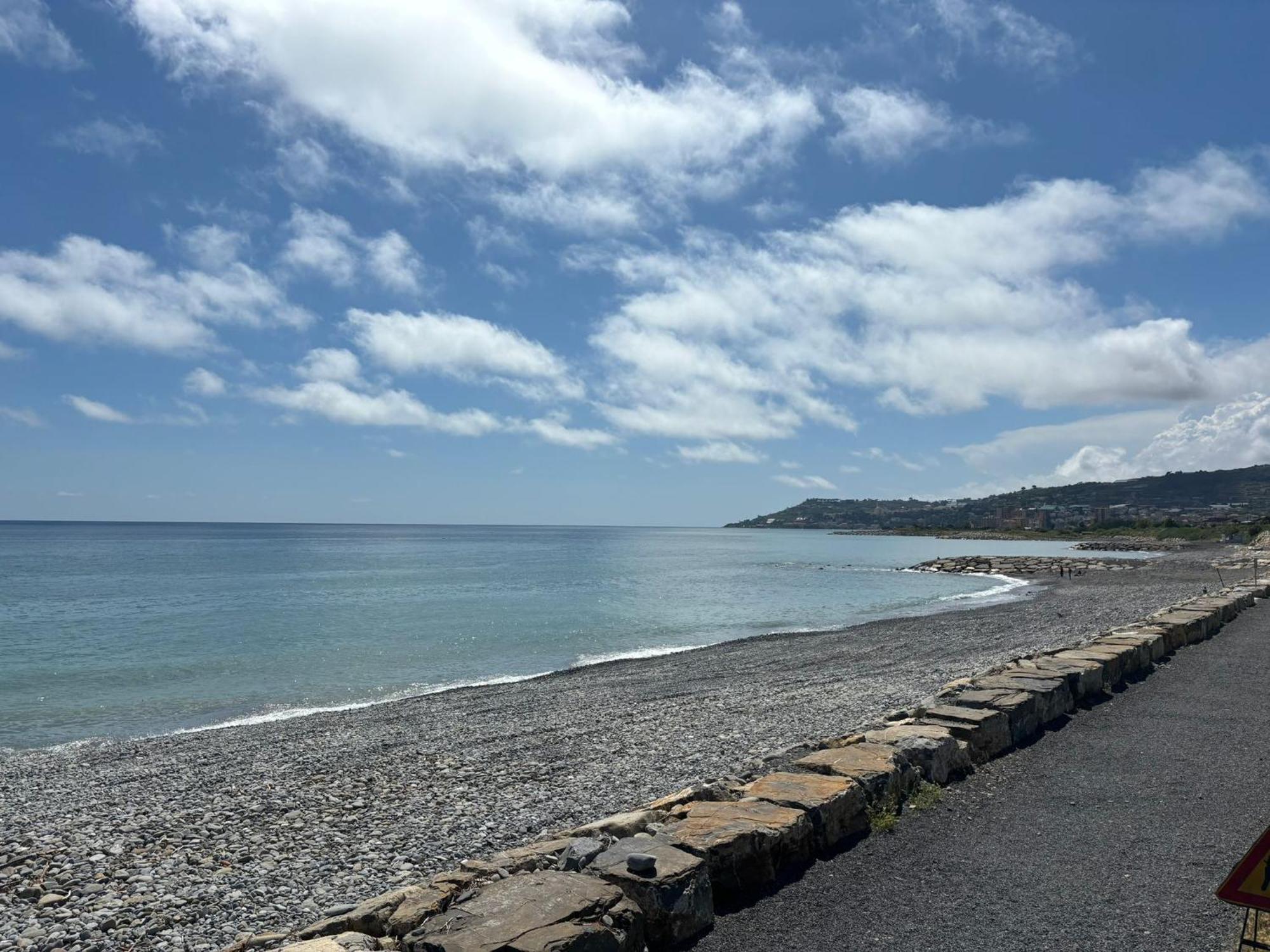 Appartamento Angela Riva Ligure Exteriör bild